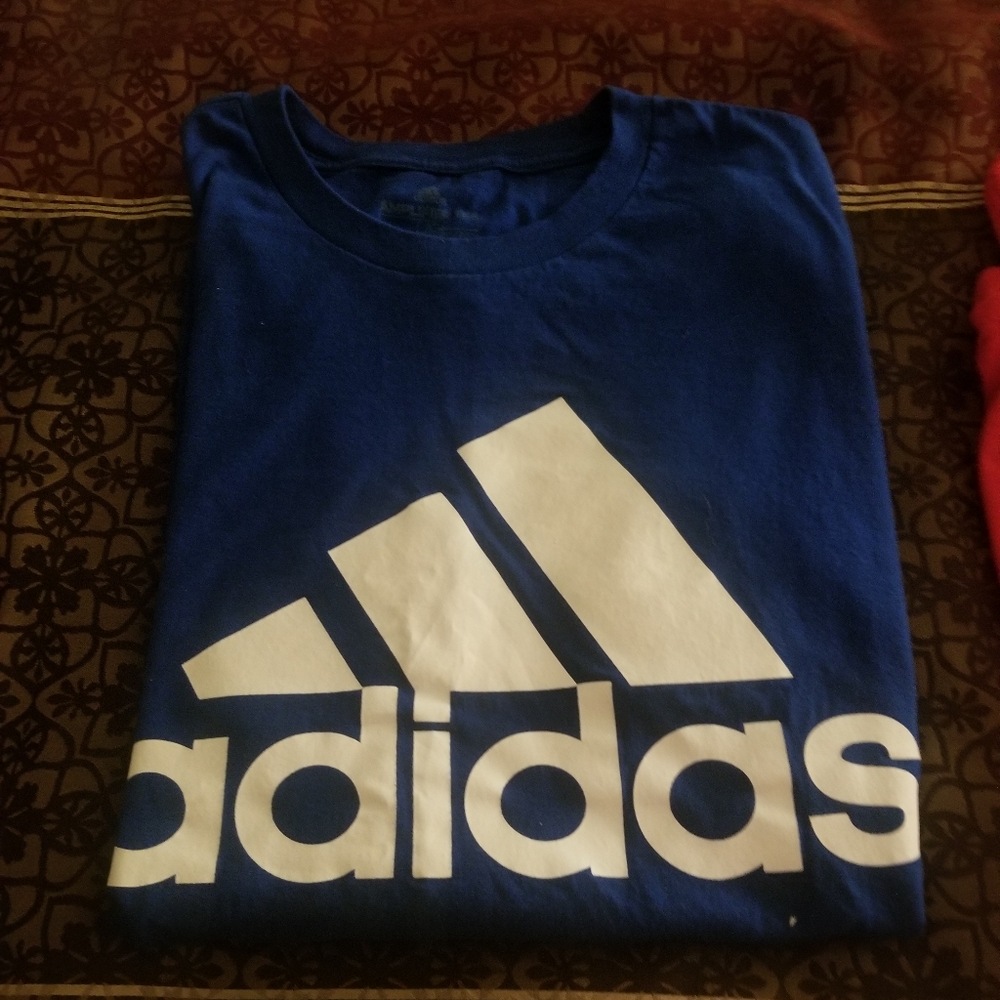 Mens Adidas tshirt